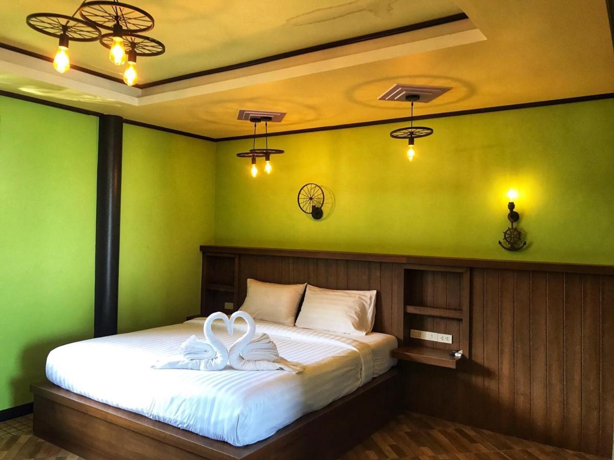 Mangrove House Lanta Old Town Gasthof